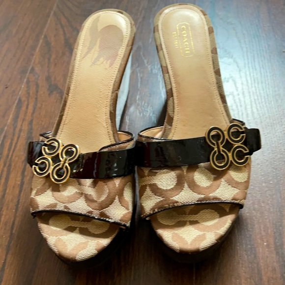 Coach Sandals - Picture 1 of 7